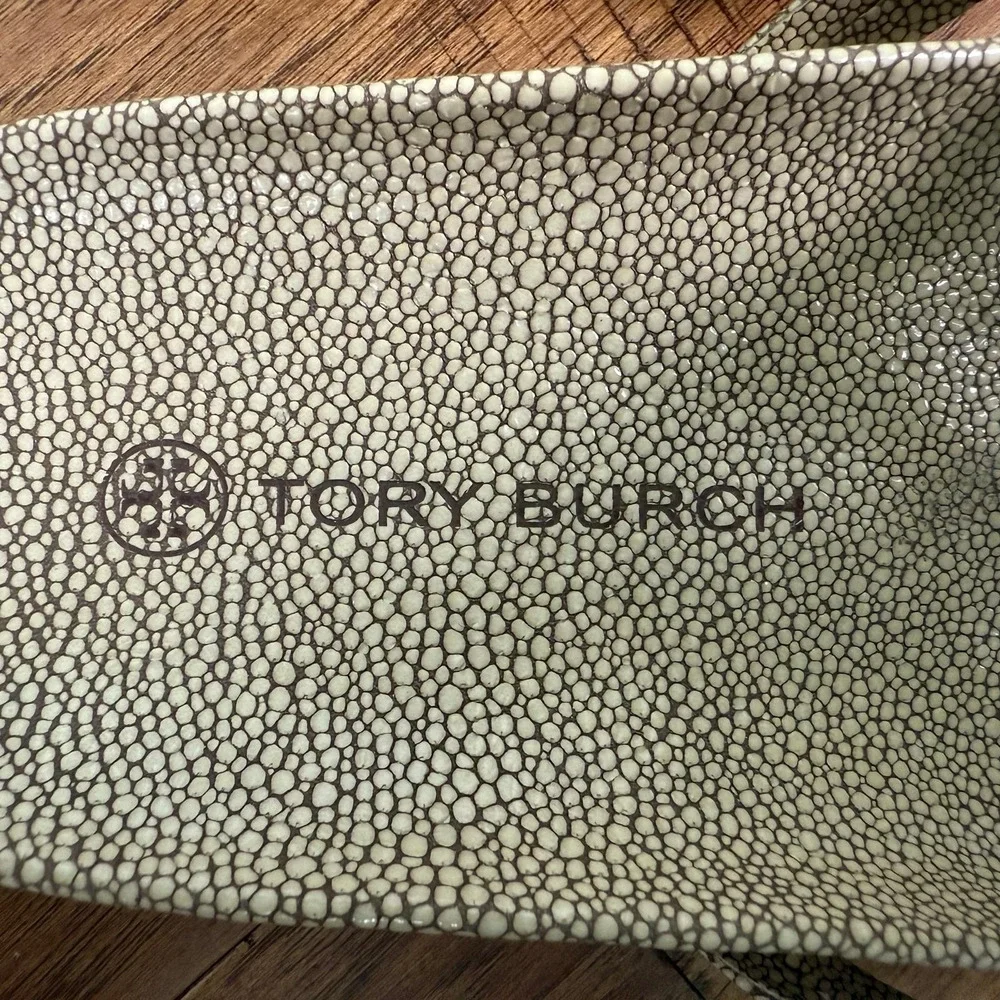 NWOB Tory Burch Miller Cloud Medallion Thong Sandals Size 10.5 US